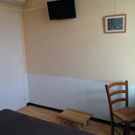 Araur Otel