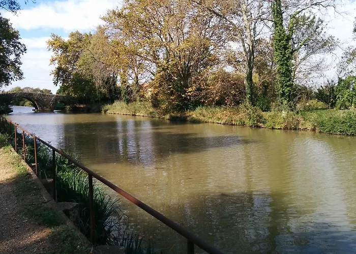 ホテル Araur アグド